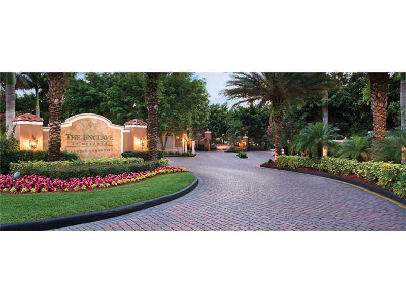 Great 2/2 condo at Enclave at Miramar