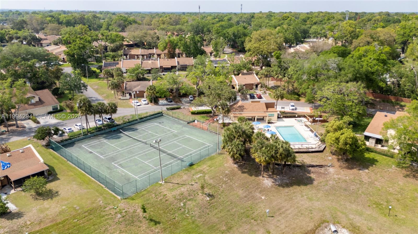 CRANES ROOST VILLAS - Residential