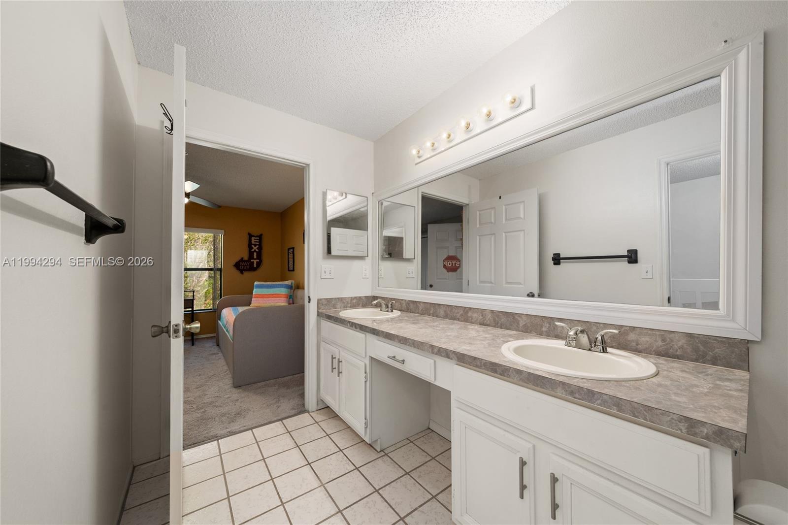 CRANES ROOST VILLAS - Residential