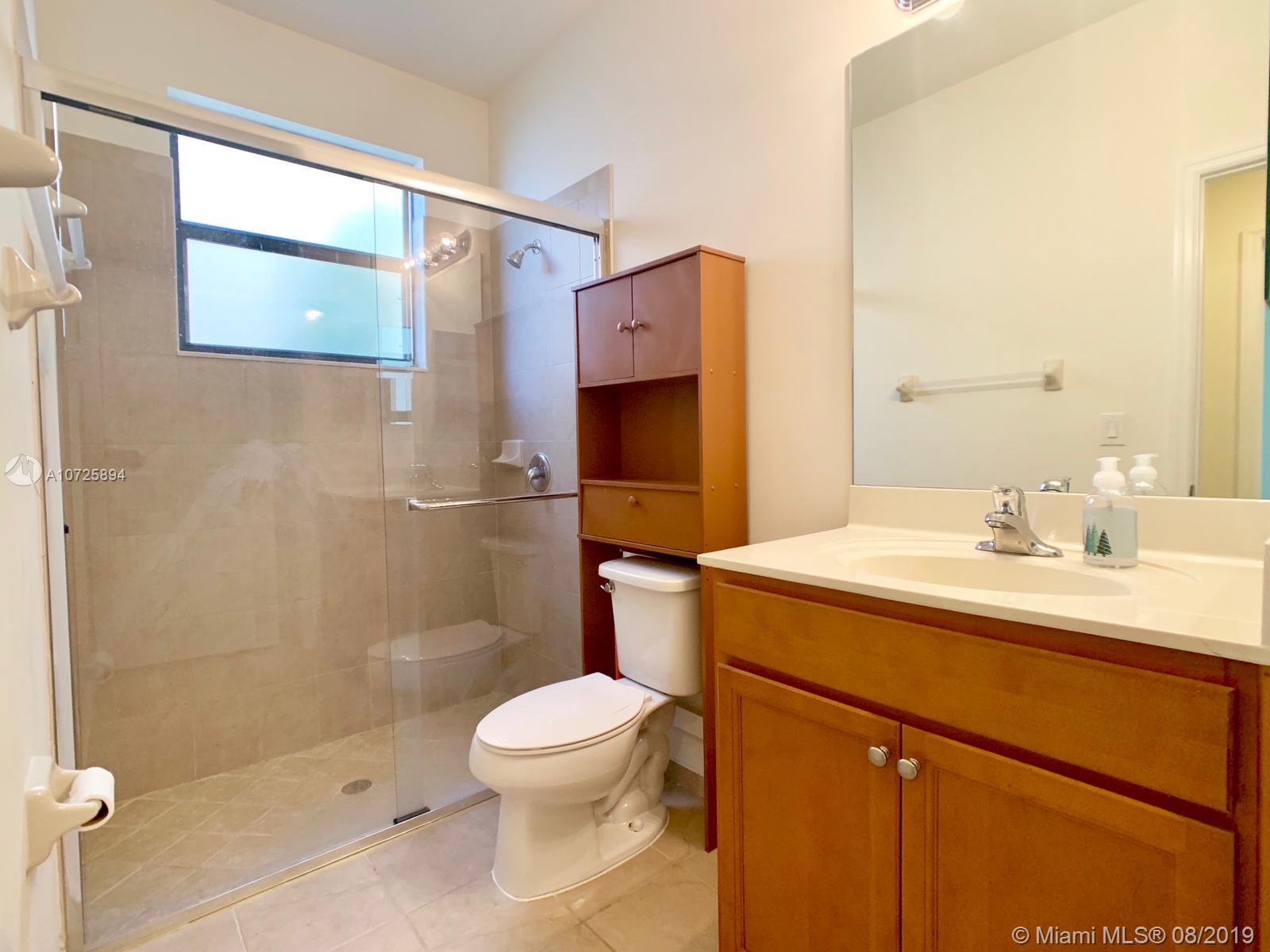 VENETIAN PARC WEST - Residential Lease