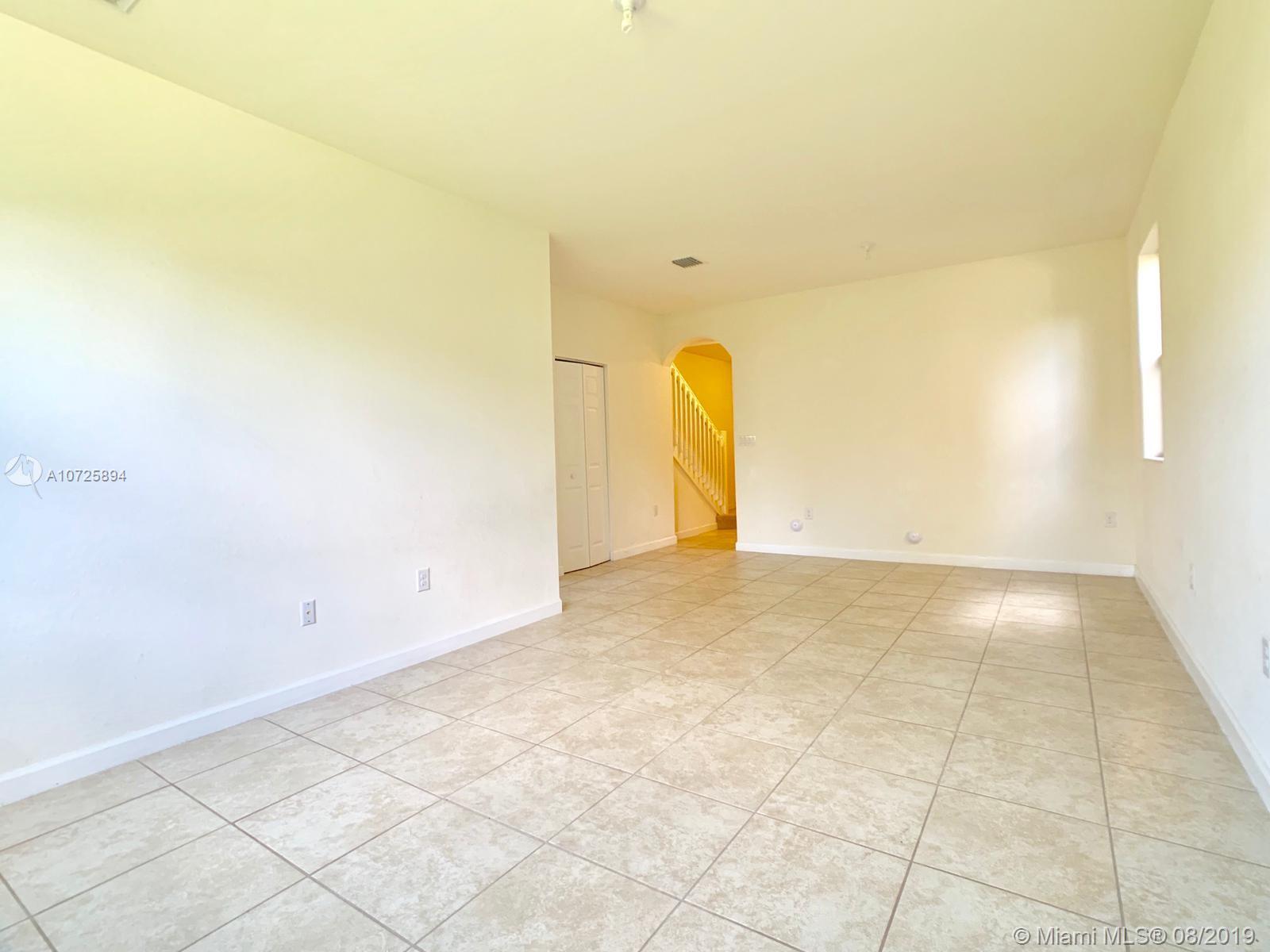 VENETIAN PARC WEST - Residential Lease