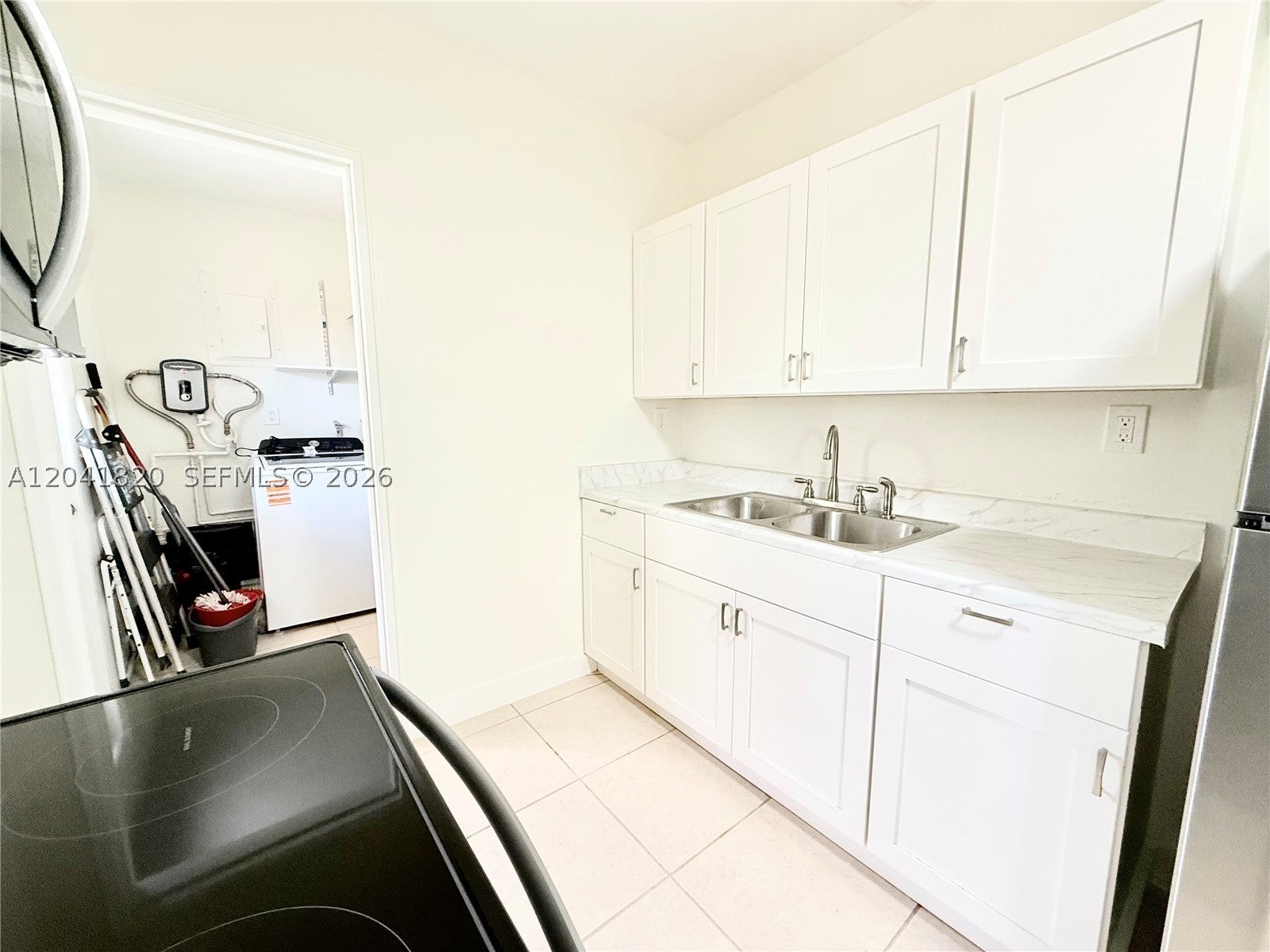 1311 N 69th Ave, Hollywood FL 33024