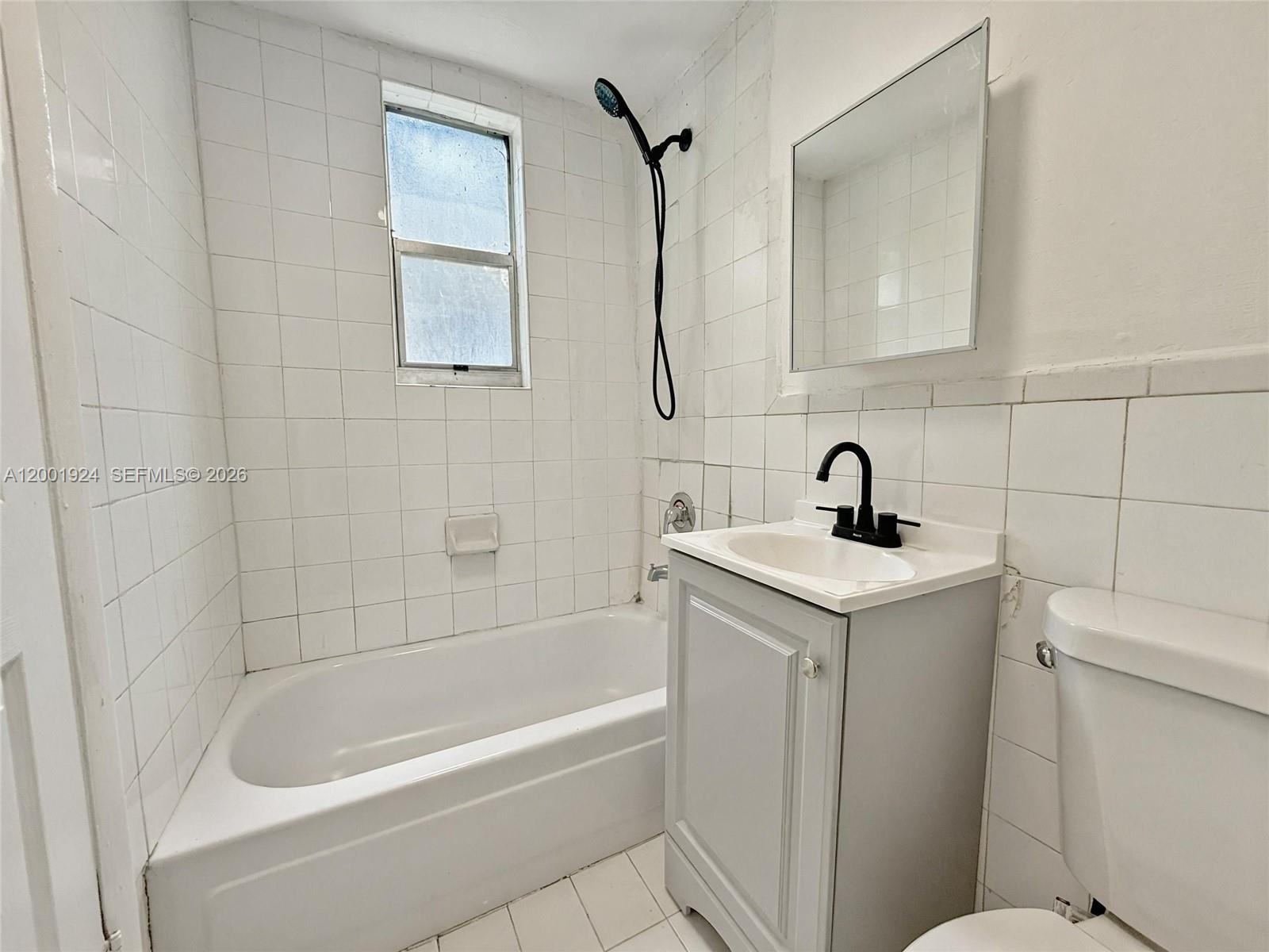 MIAMI NORTH - Residential Lease