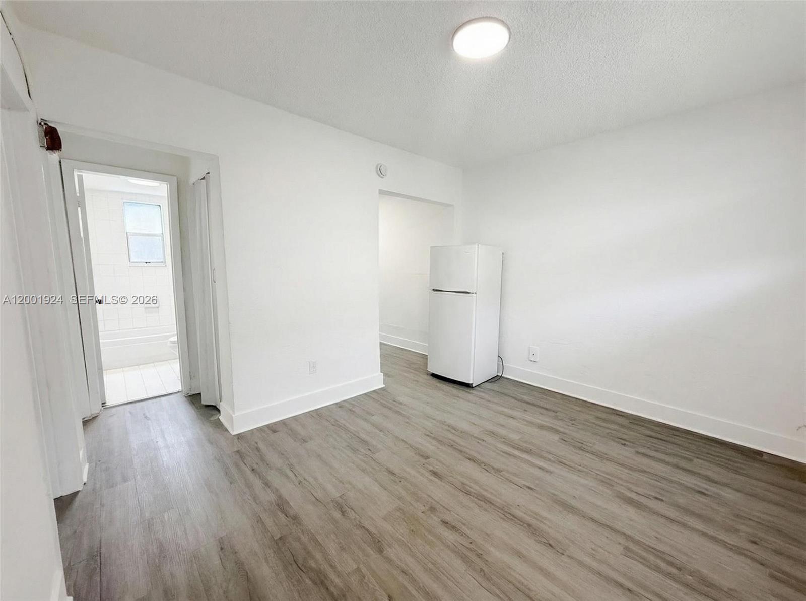 MIAMI NORTH - Residential Lease