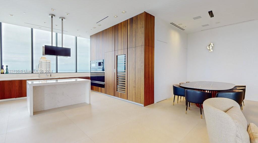 MUSE CONDO - Residential