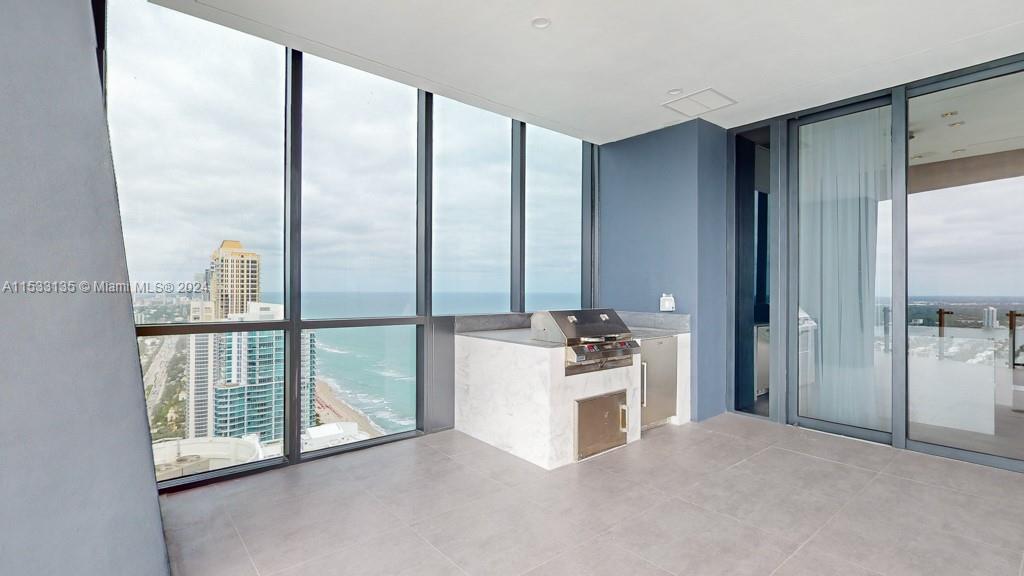 MUSE CONDO - Residential