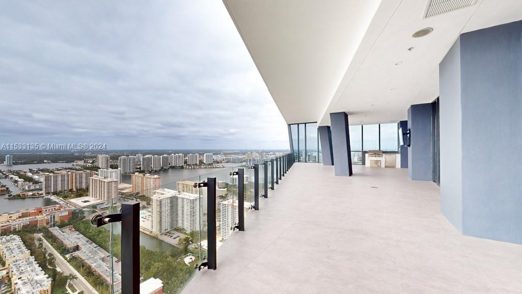 MUSE CONDO - Residential