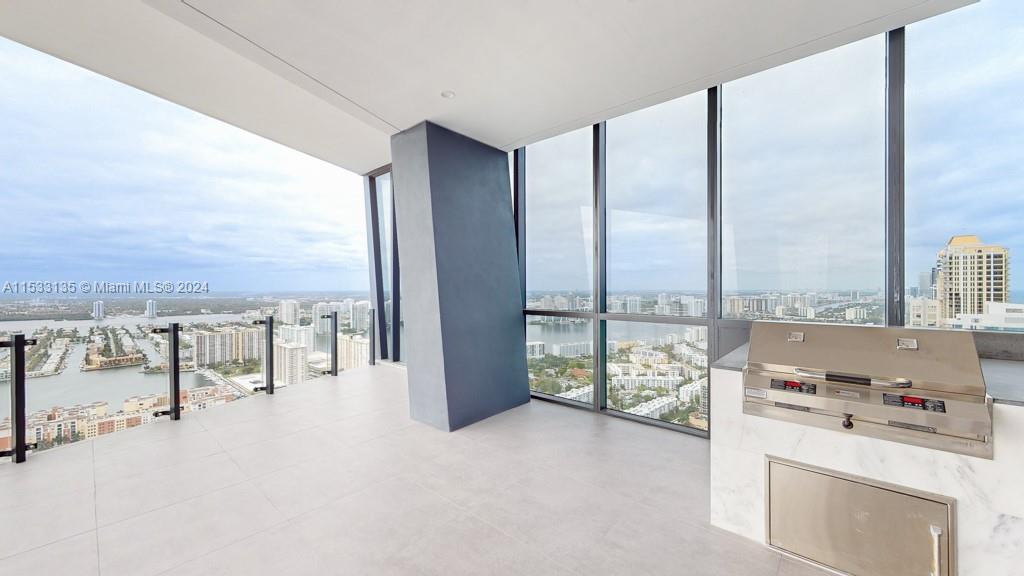 MUSE CONDO - Residential