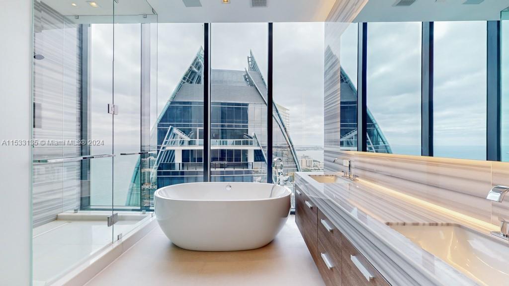 MUSE CONDO - Residential