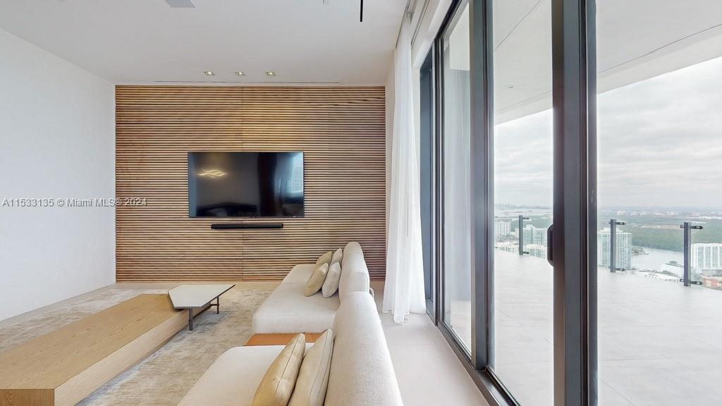 MUSE CONDO - Residential