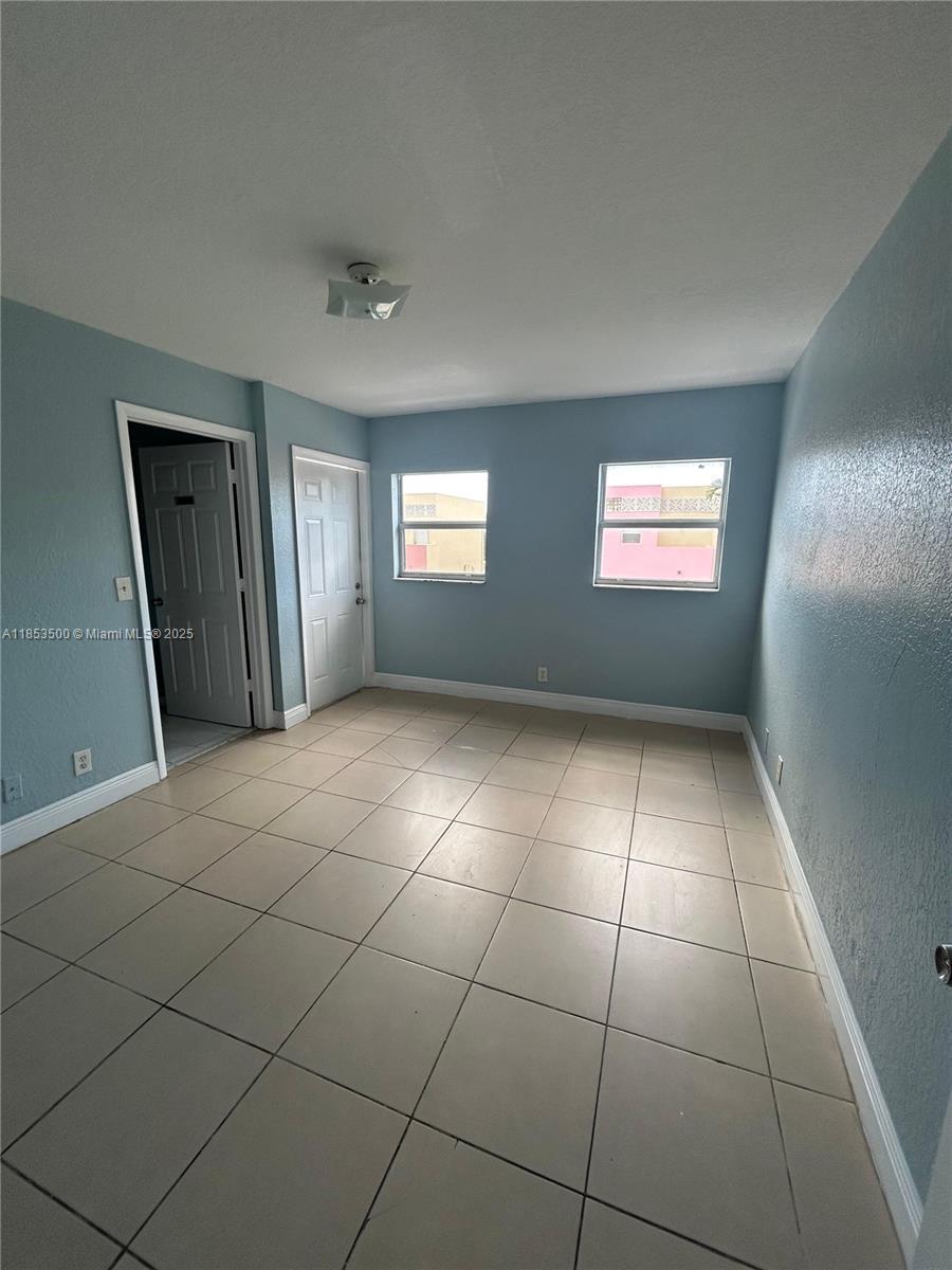 EAST VIEW GARDENS - Residential Lease