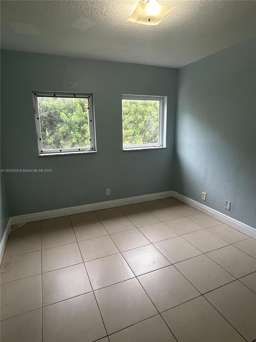 EAST VIEW GARDENS - Residential Lease