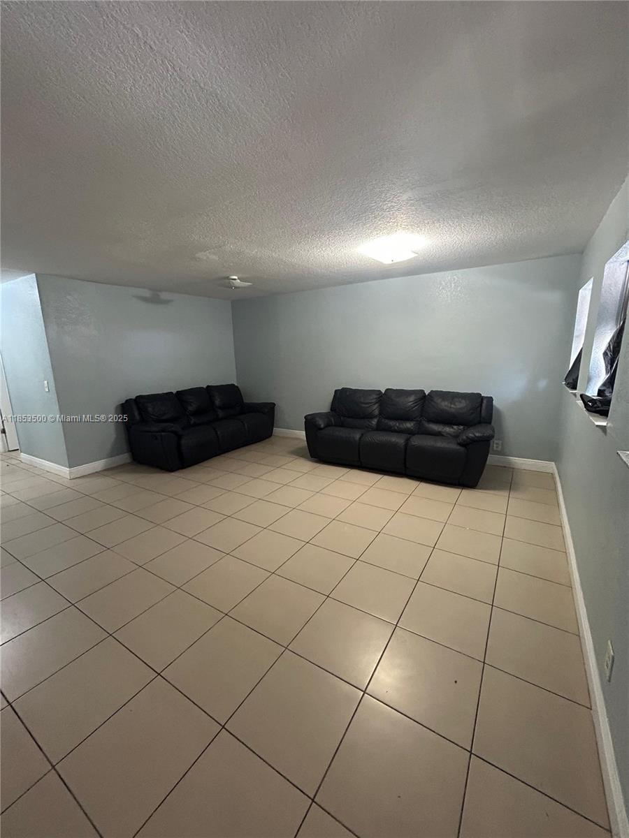 EAST VIEW GARDENS - Residential Lease