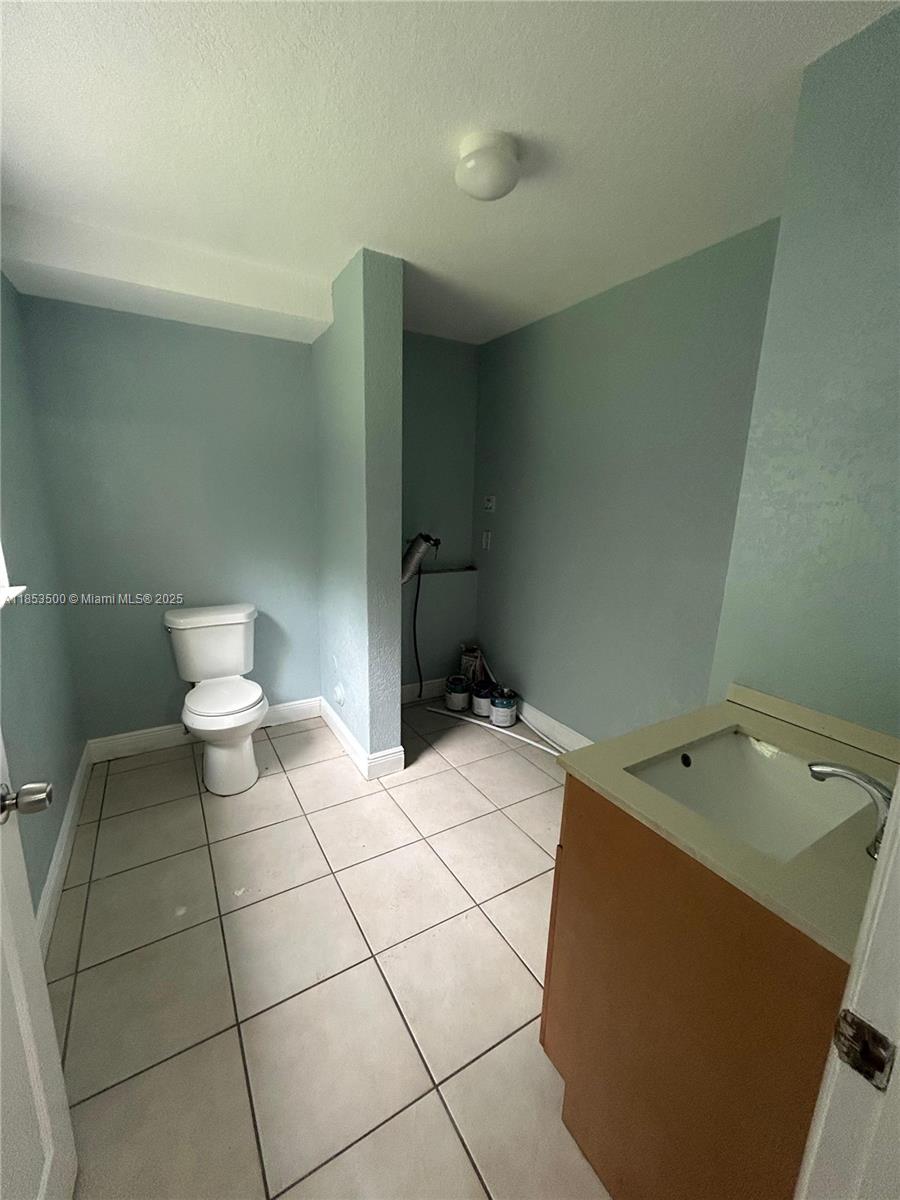 EAST VIEW GARDENS - Residential Lease