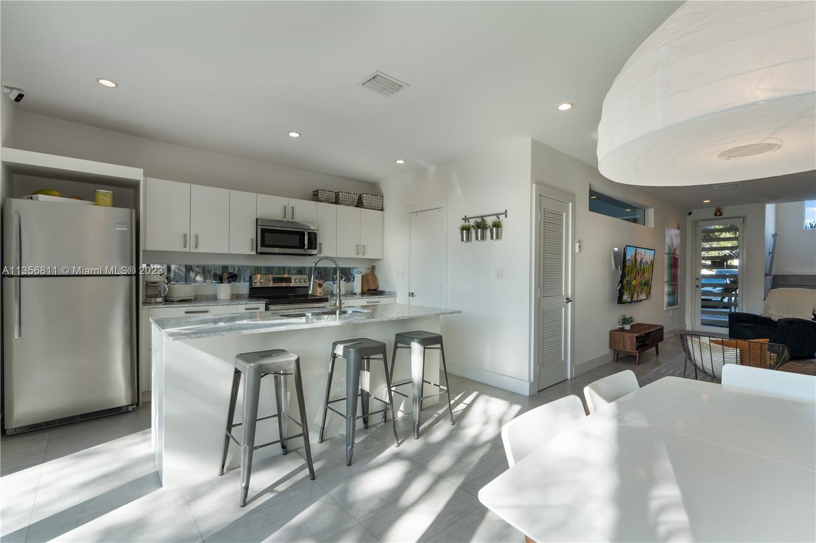 VILLAS ON 29TH CT - Residential