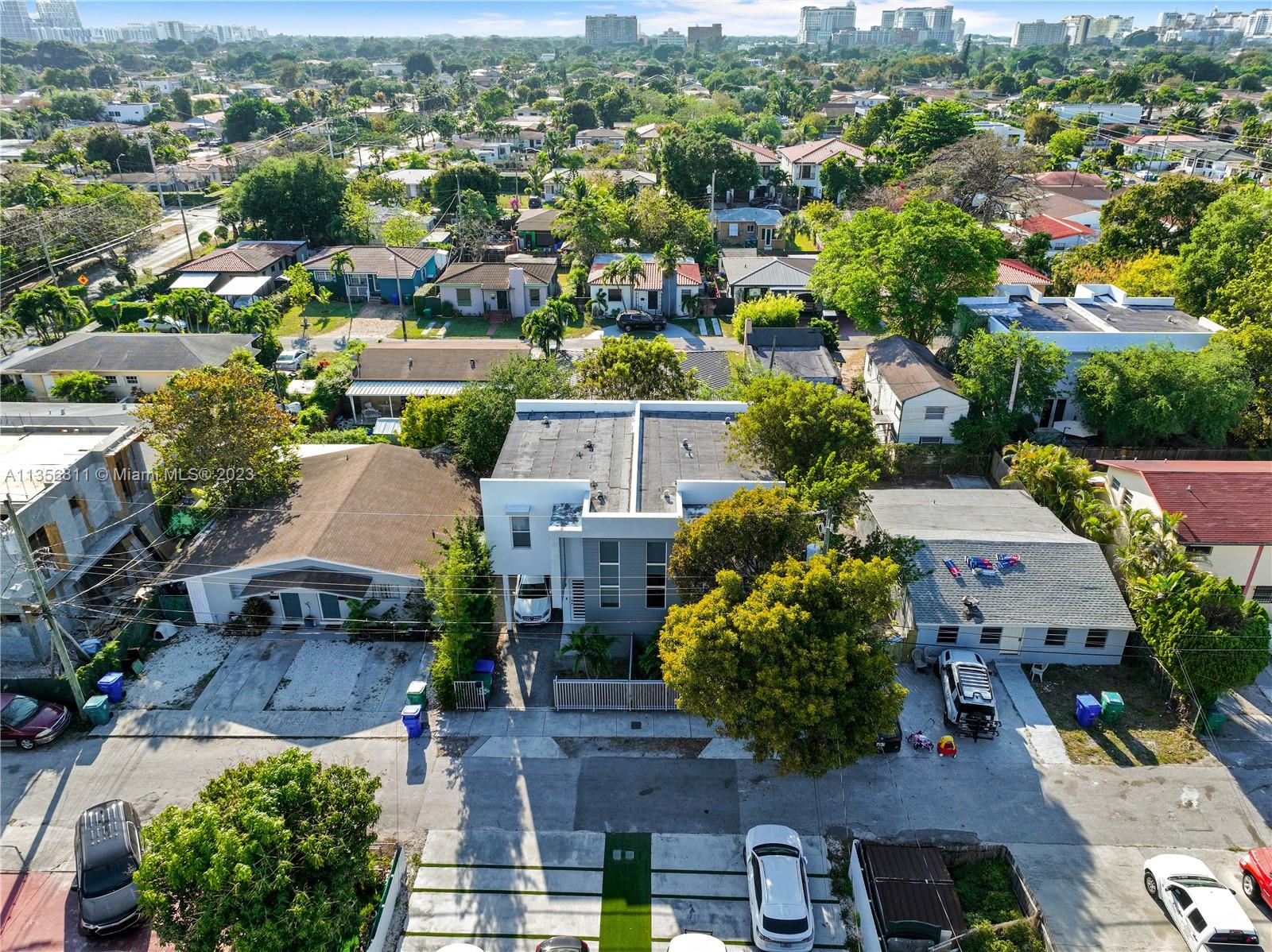 VILLAS ON 29TH CT - Residential