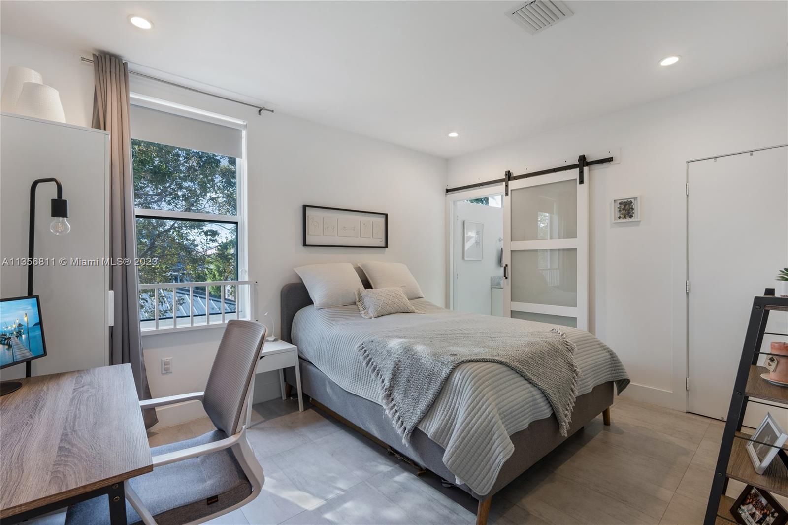 VILLAS ON 29TH CT - Residential