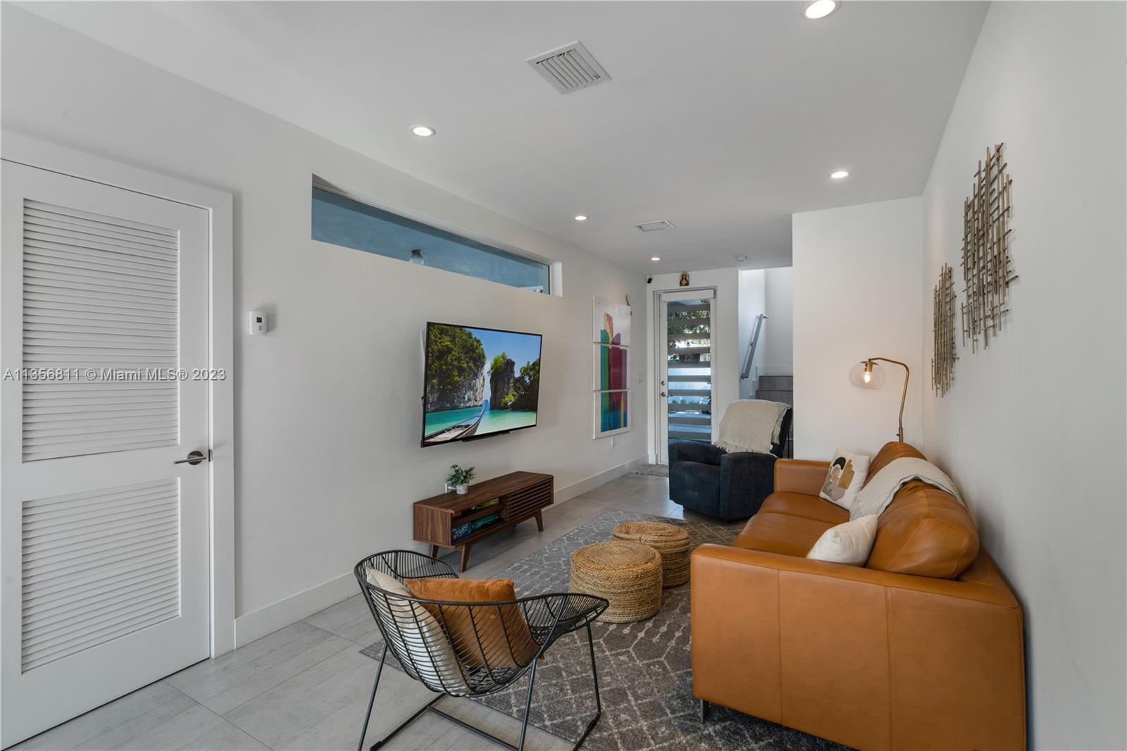 VILLAS ON 29TH CT - Residential