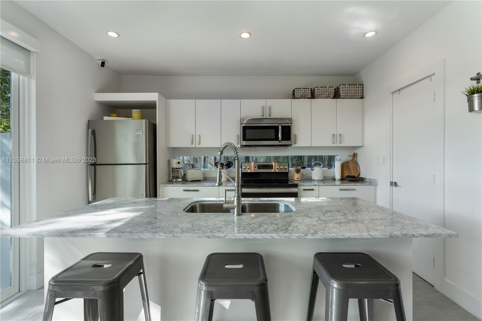 VILLAS ON 29TH CT - Residential