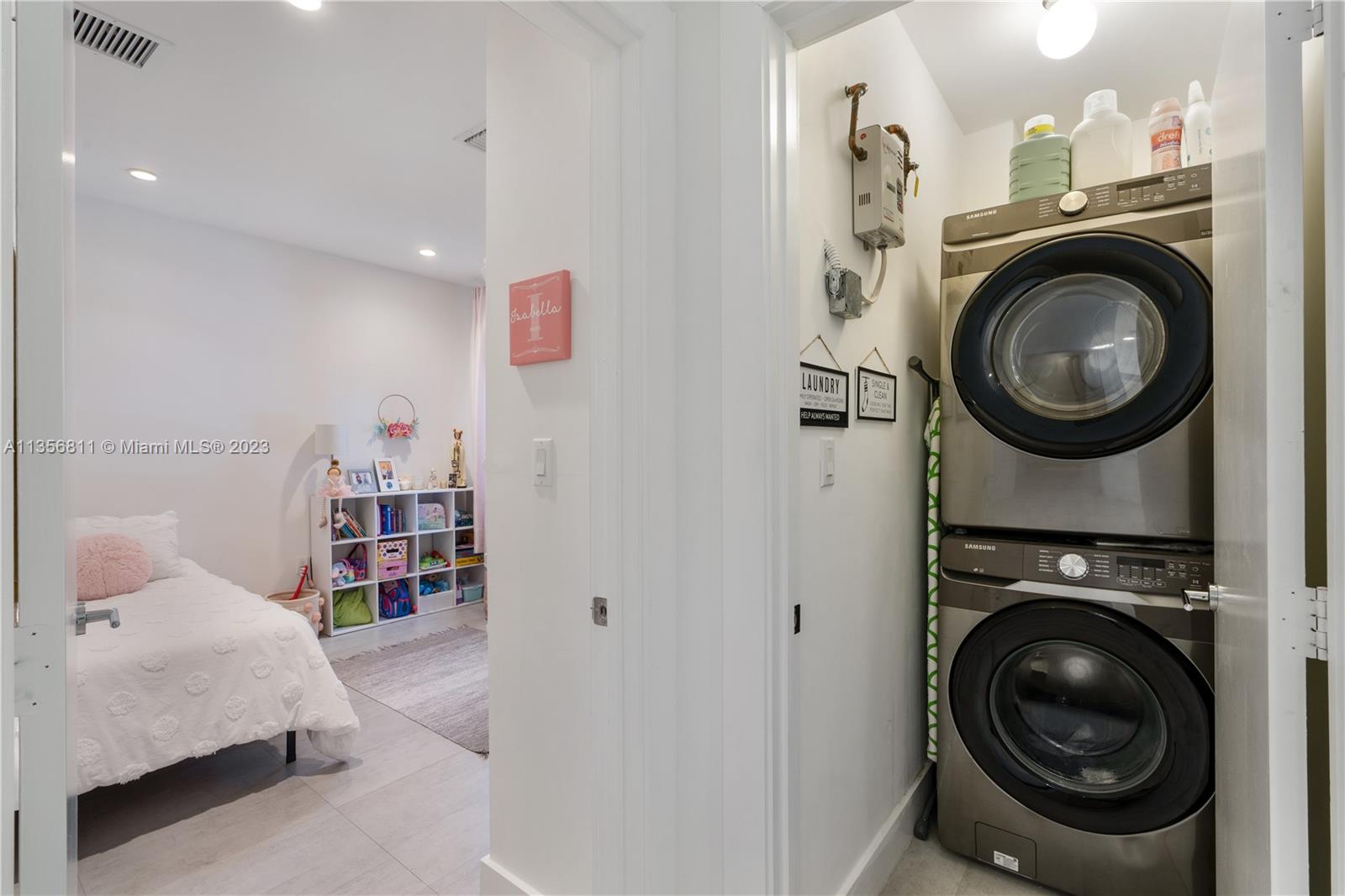 VILLAS ON 29TH CT - Residential