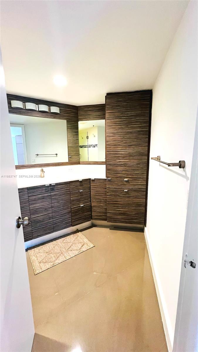 RIVER RUN CONDO PH I - Residential Lease