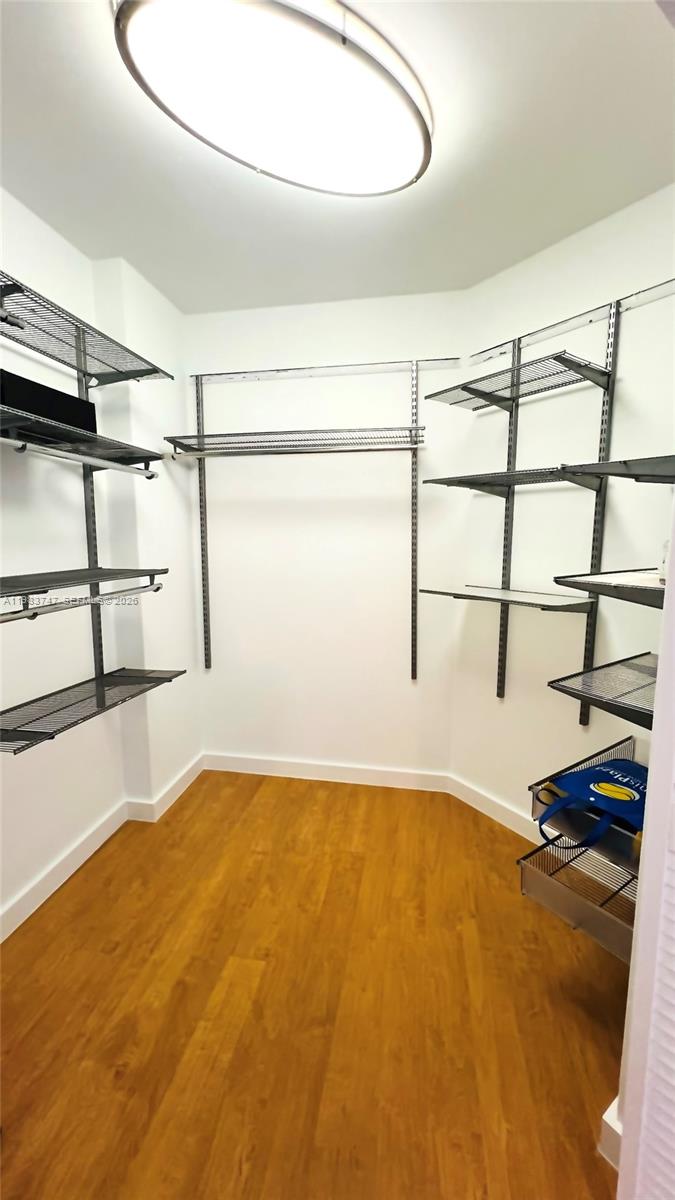 RIVER RUN CONDO PH I - Residential Lease