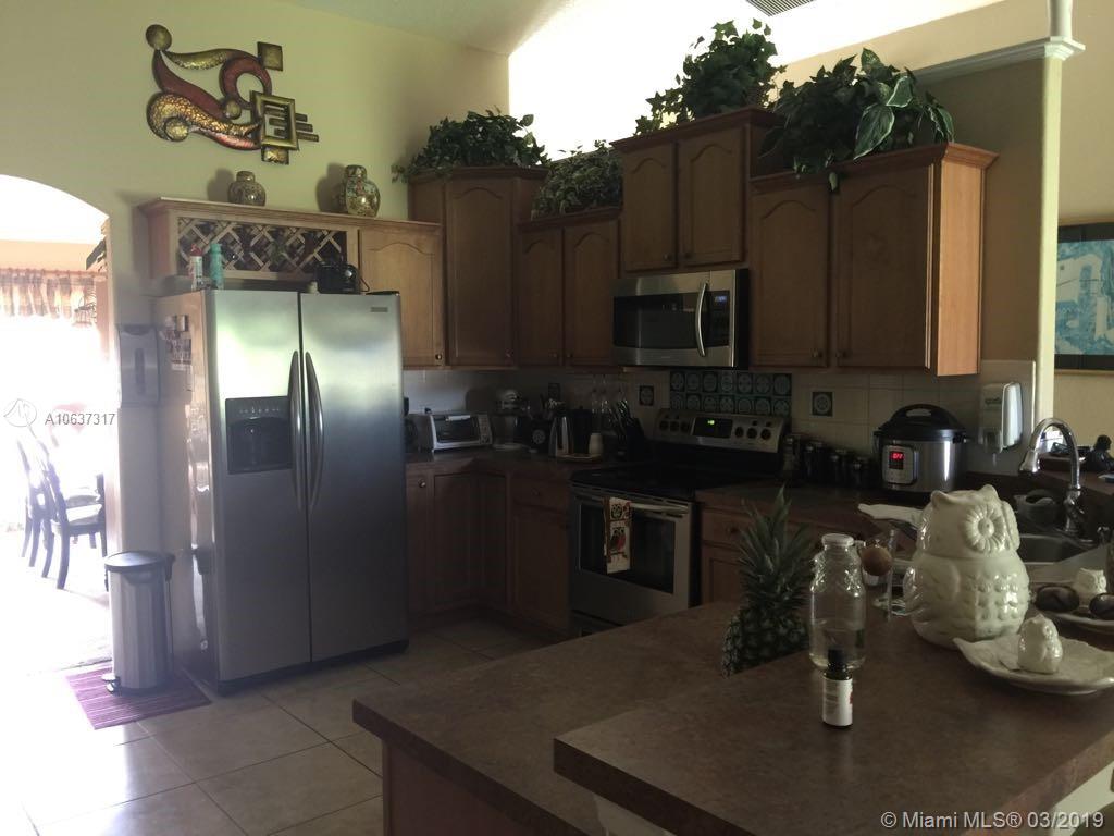 POINCIANA SUB NBRHD 5 VIL - Residential