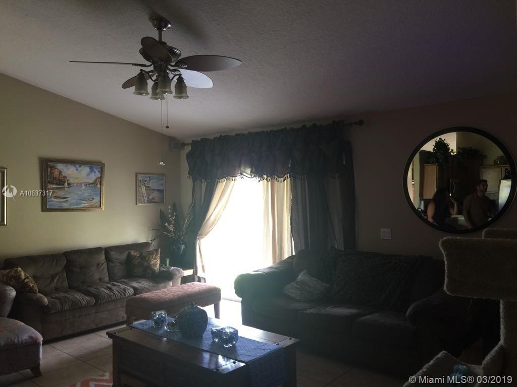 POINCIANA SUB NBRHD 5 VIL - Residential