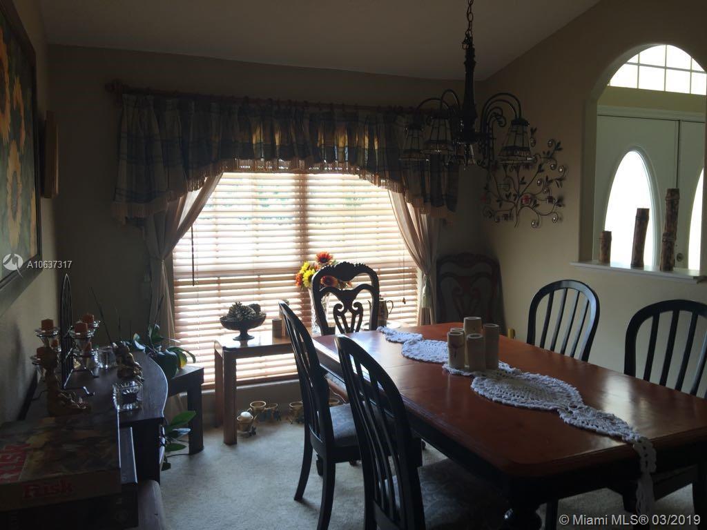 POINCIANA SUB NBRHD 5 VIL - Residential