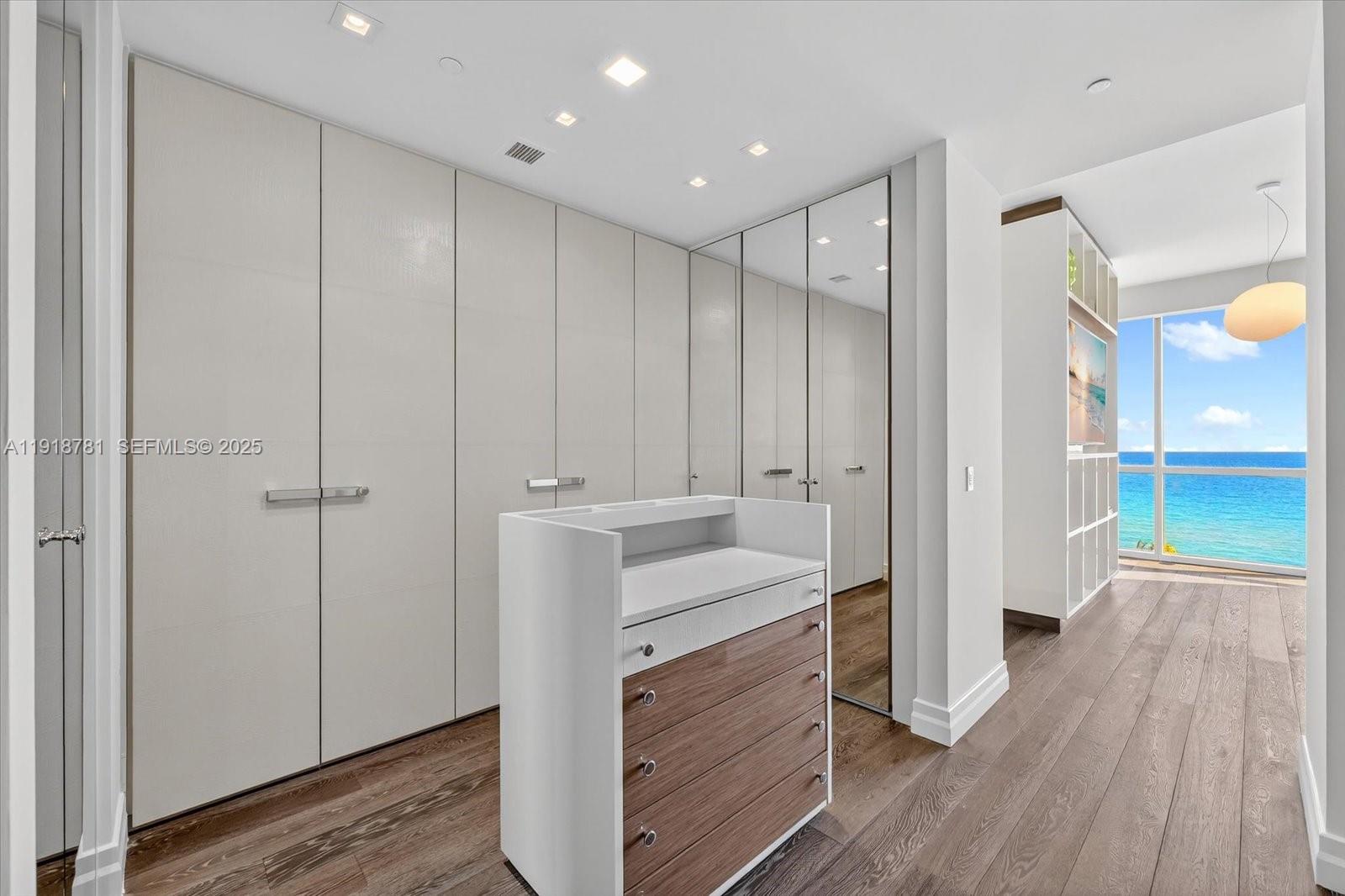 17749 COLLINS AVENUE COND - Residential