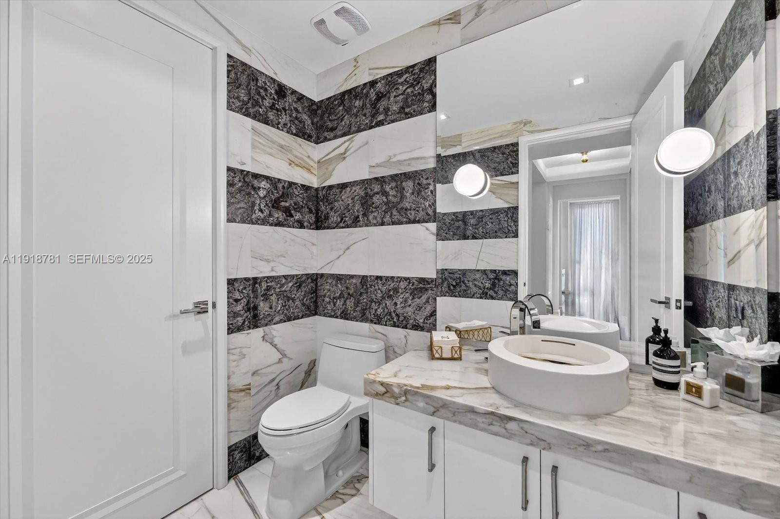 17749 COLLINS AVENUE COND - Residential