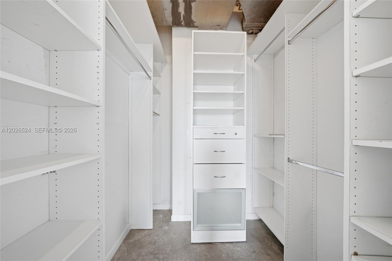 NEO CONDO - Residential