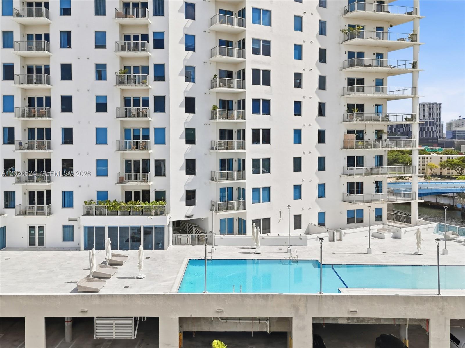 NEO CONDO - Residential