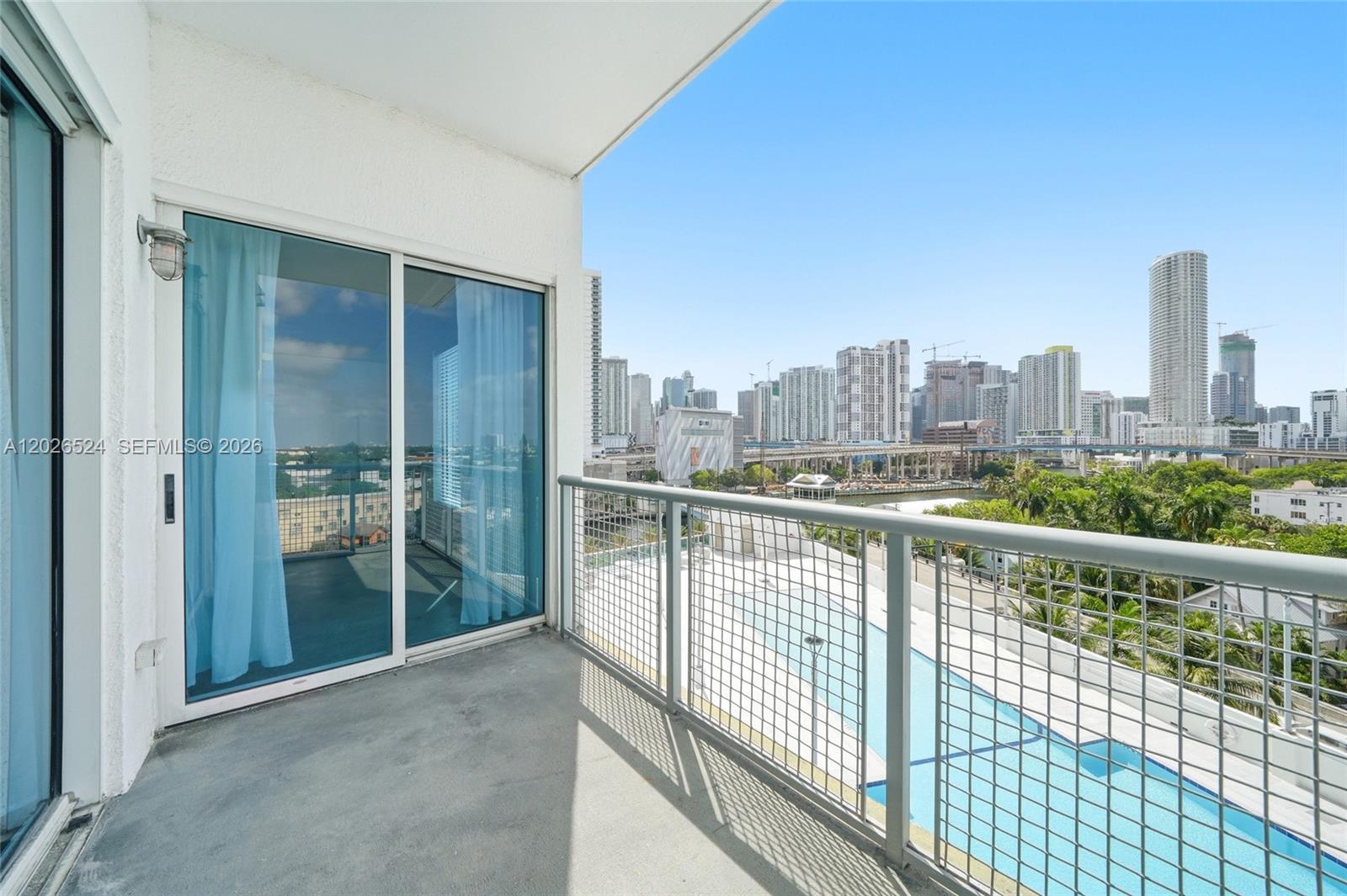 NEO CONDO - Residential