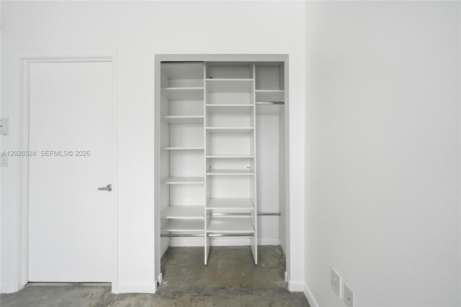NEO CONDO - Residential