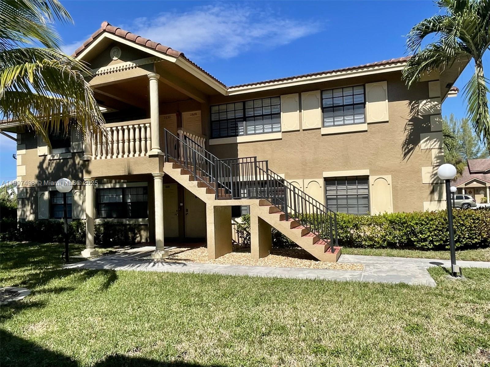 CORAL SPRINGS ESTATE TOWN - Residential Lease