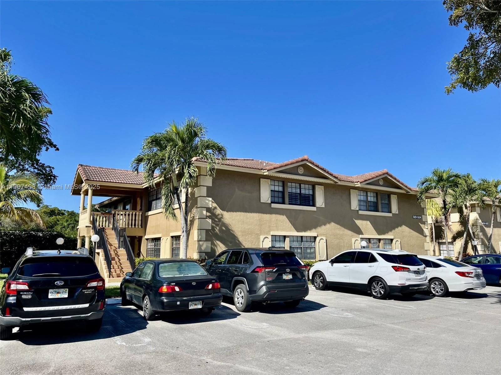CORAL SPRINGS ESTATE TOWN - Residential Lease
