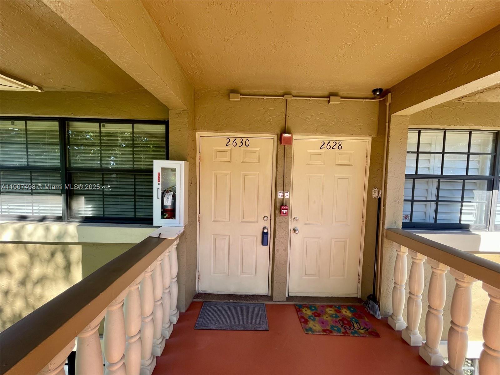 CORAL SPRINGS ESTATE TOWN - Residential Lease