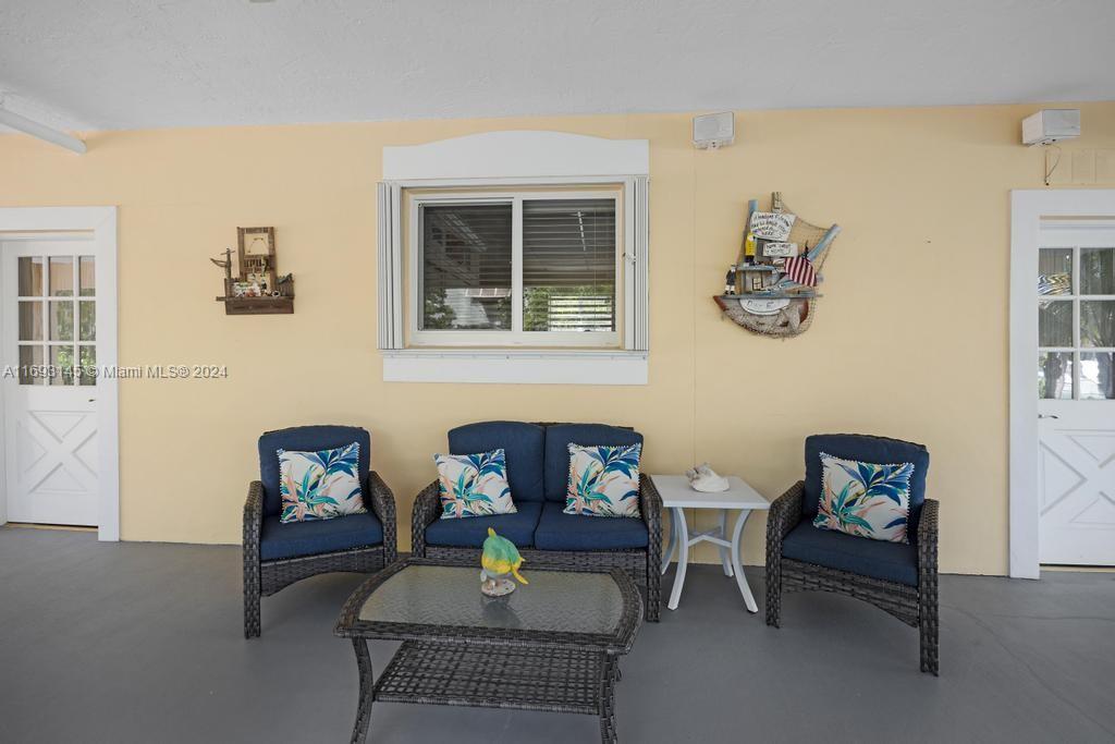 VENETIAN SHORES NO 3 - Residential