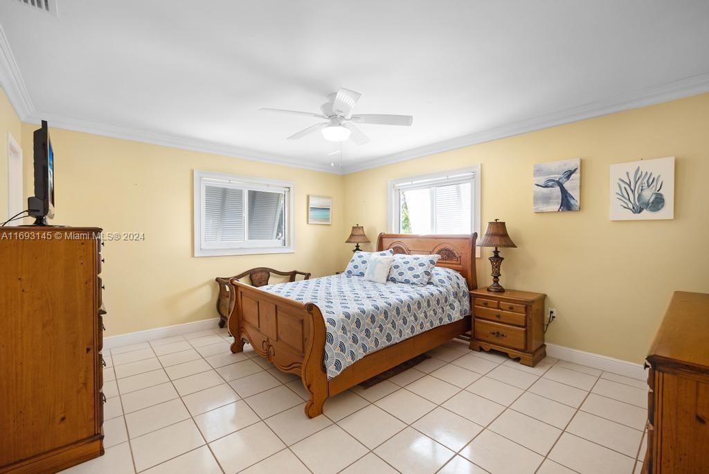 VENETIAN SHORES NO 3 - Residential