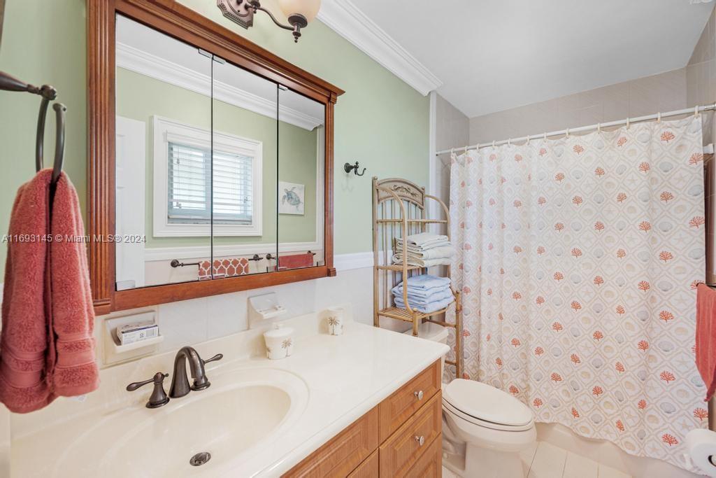 VENETIAN SHORES NO 3 - Residential