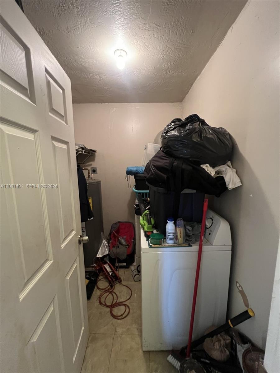 LINCOLN ESTS - Residential