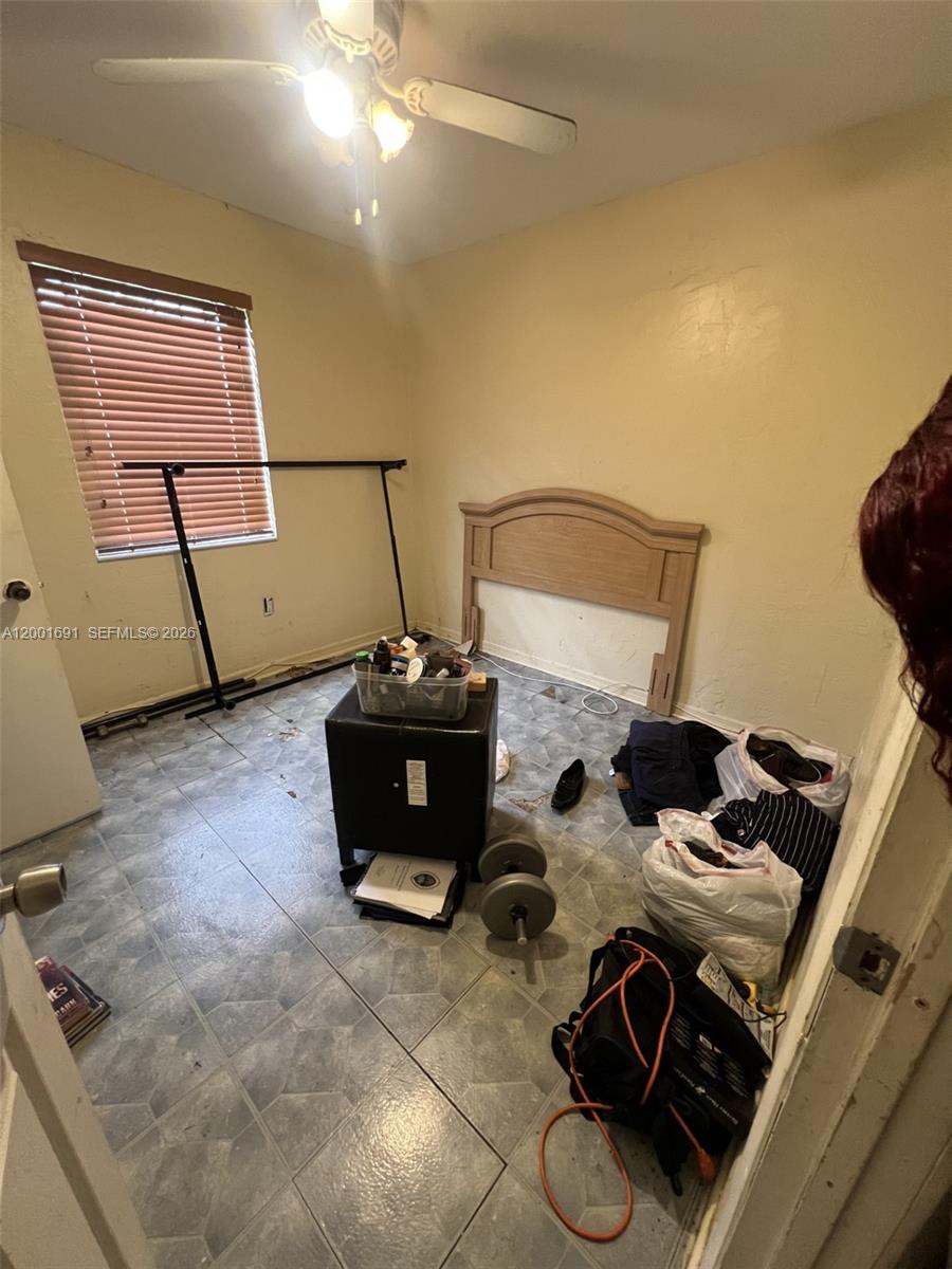 LINCOLN ESTS - Residential