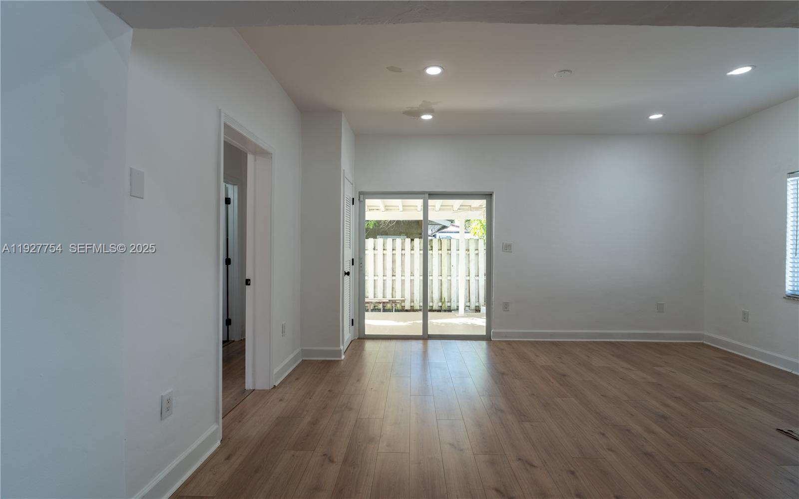 BRICKELL HAMMOCK UNIT NO - Residential Lease