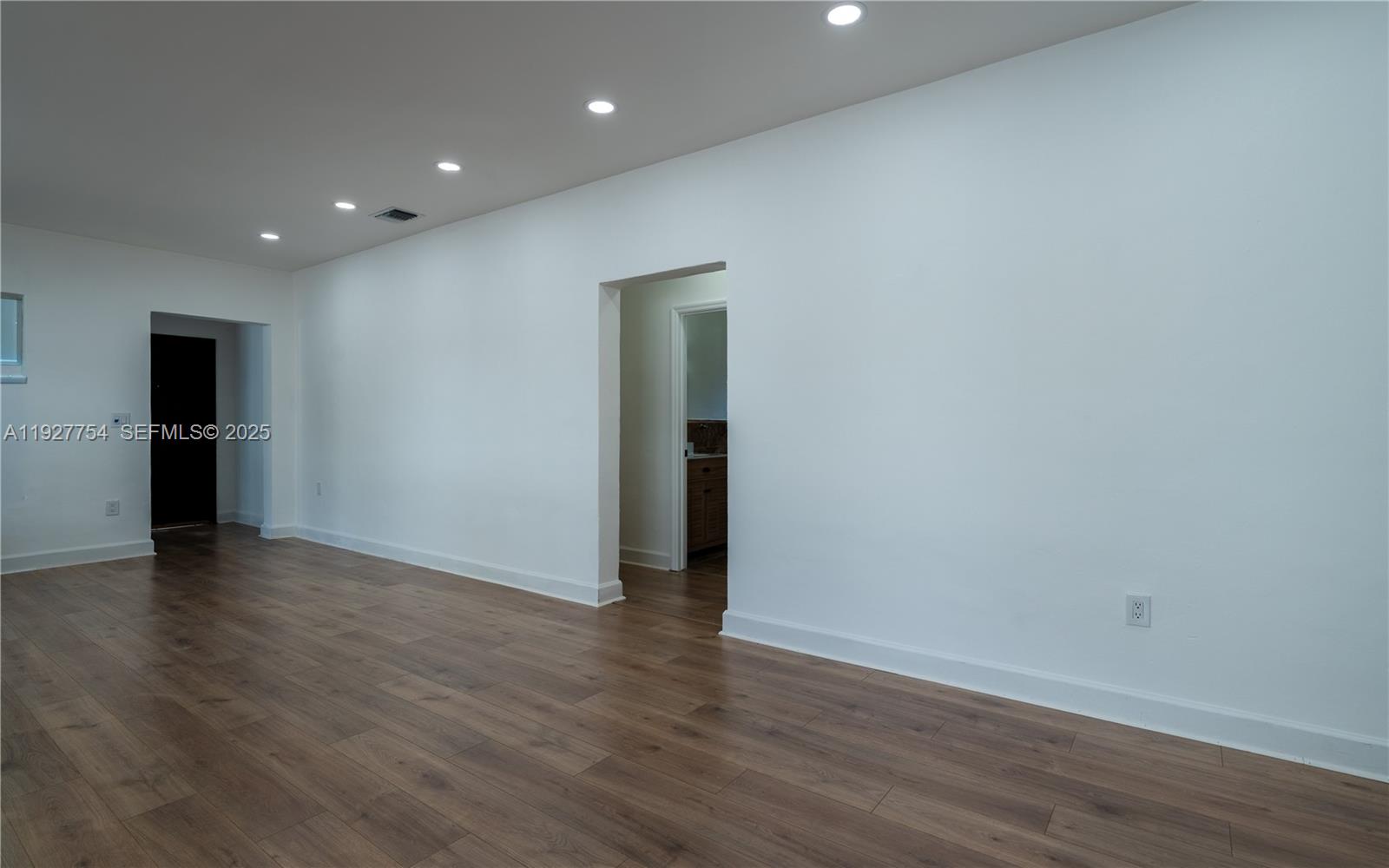 BRICKELL HAMMOCK UNIT NO - Residential Lease