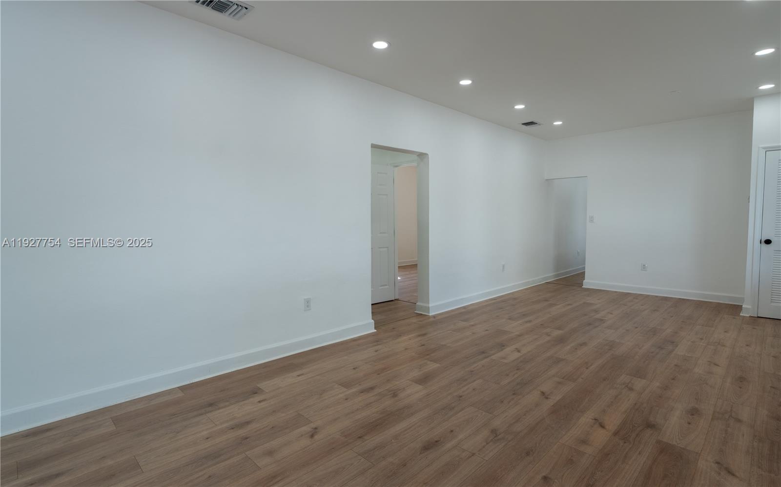 BRICKELL HAMMOCK UNIT NO - Residential Lease