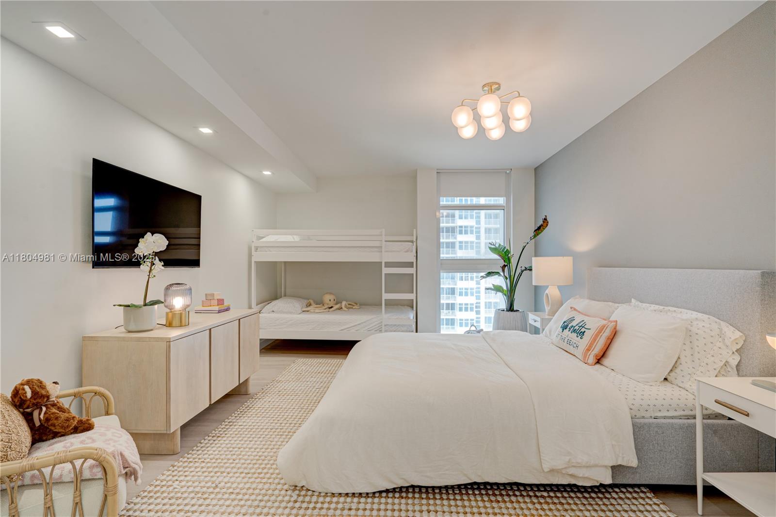 RENAISSANCE OF POMPANO BE - Residential Lease