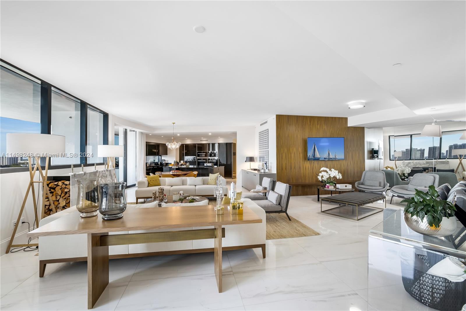 18555 COLLINS AVENUE COND - Residential