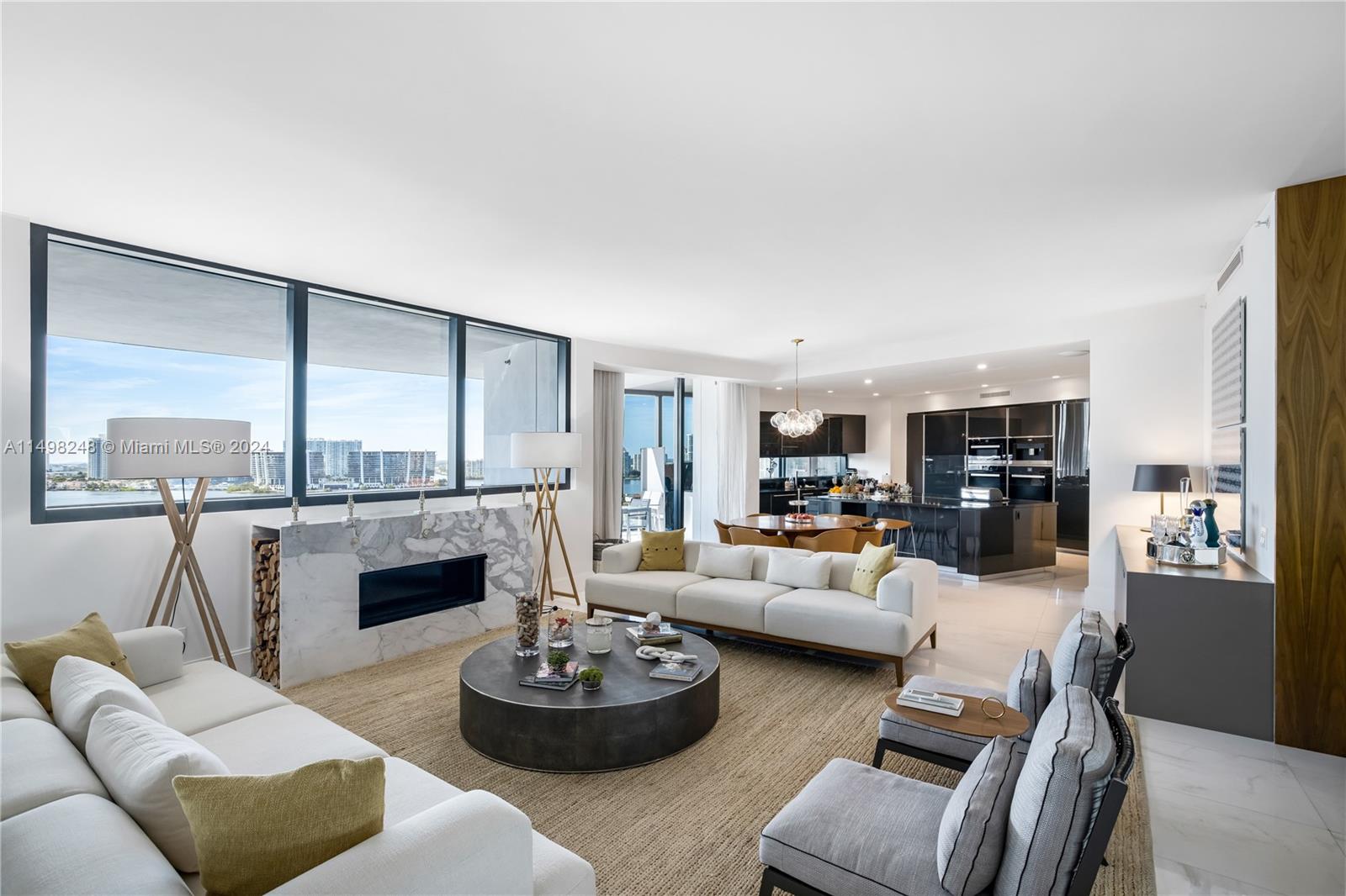 18555 COLLINS AVENUE COND - Residential