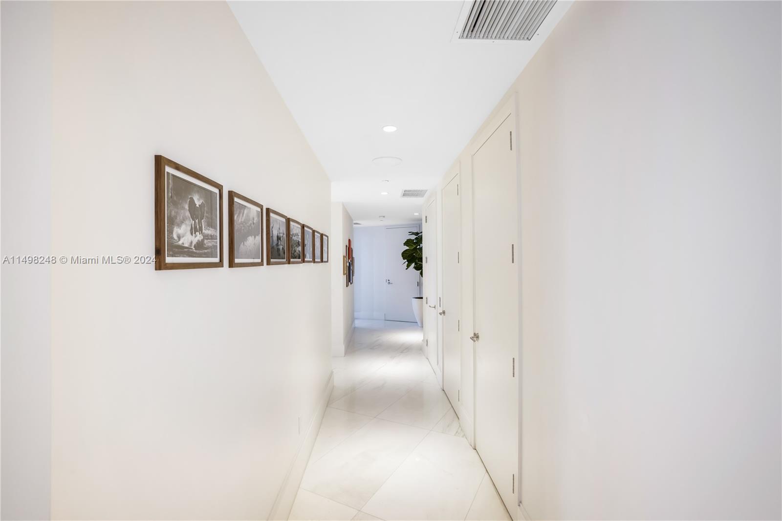 18555 COLLINS AVENUE COND - Residential